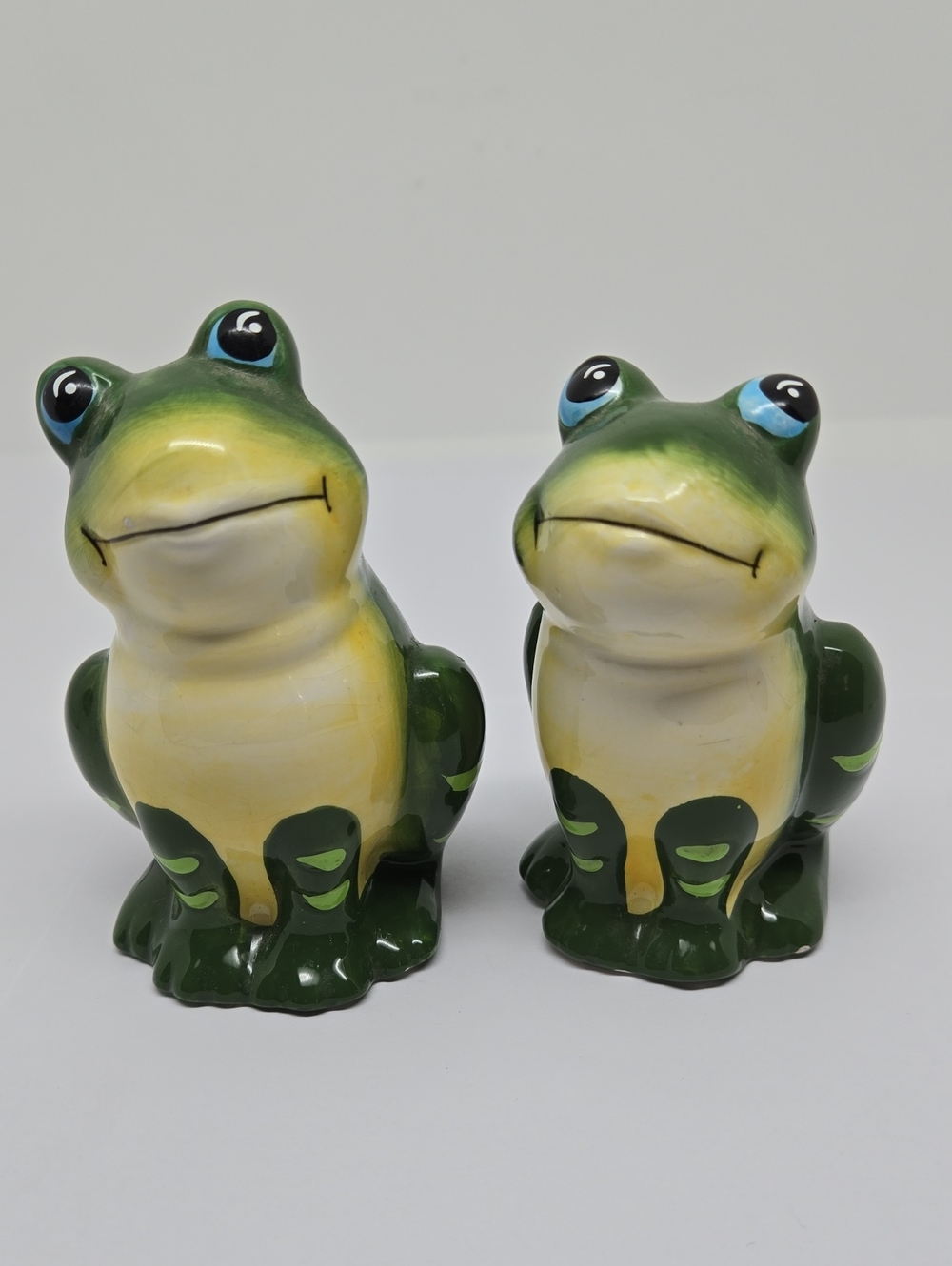 Frog Salt and Pepper Shakers, Ceramic, Blue Eyes, 3.5"